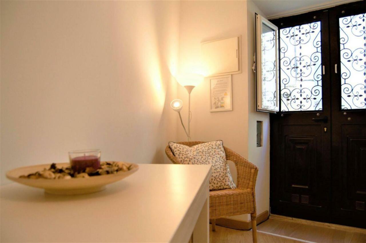 Stay In The Heart Of Alfama! Lisbon Bagian luar foto